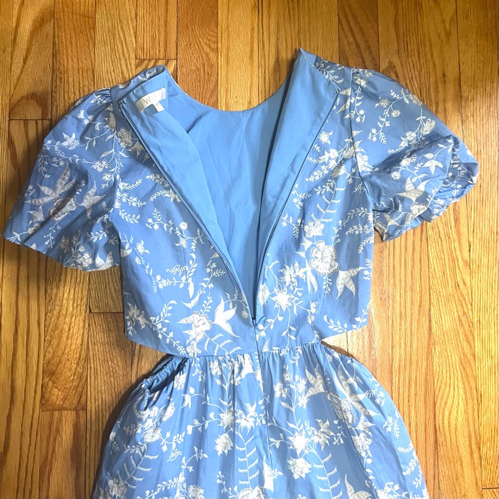 WAYF Plaza Blue Floral Cut-Out Tiered Maxi Dress Size XSmall - Picture 15 of 16